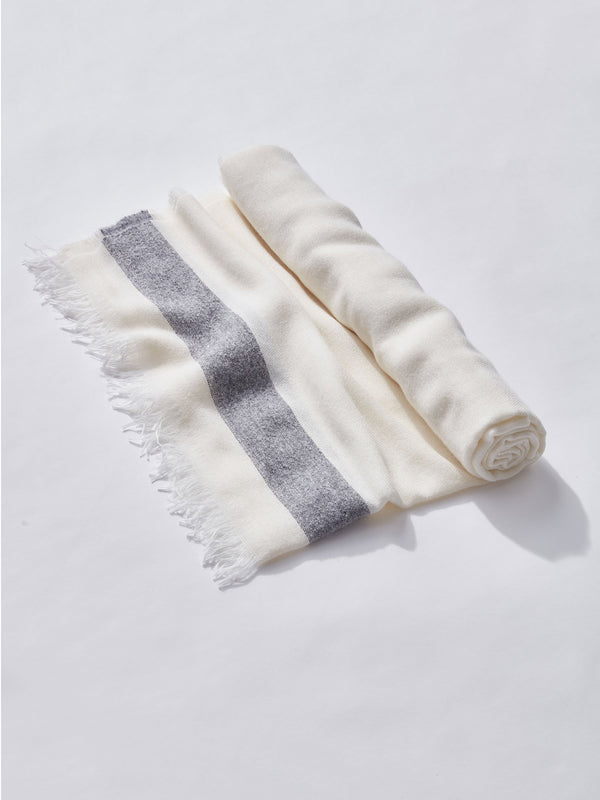 lightweight gauze stripe scarf