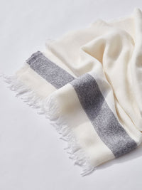 lightweight gauze stripe scarf