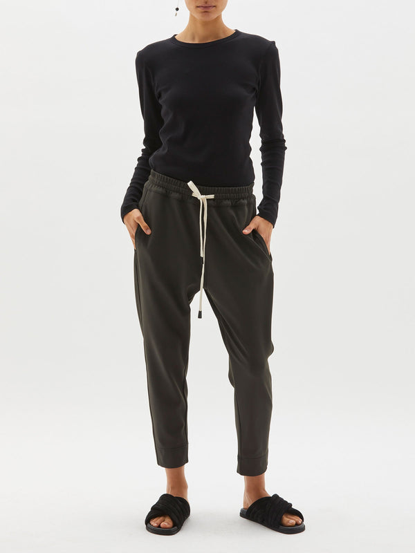 stretch twill tapered pant