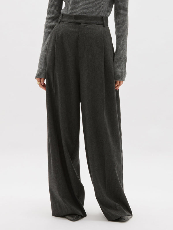 tailored pleat front pant