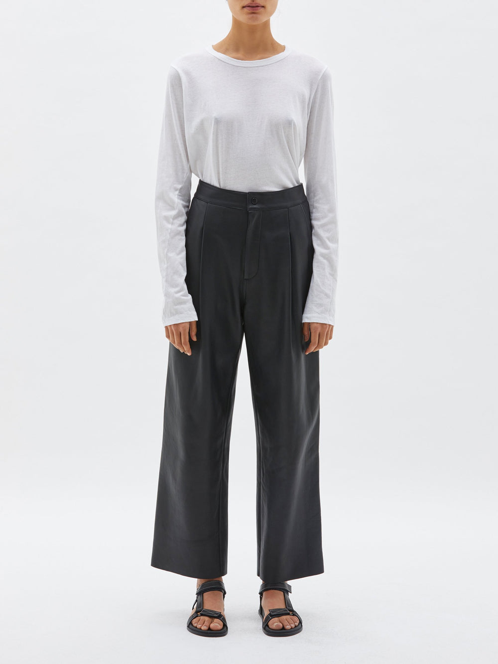 heritage scoop hem long sleeve t.shirt