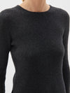 rib fitted crew neck knit