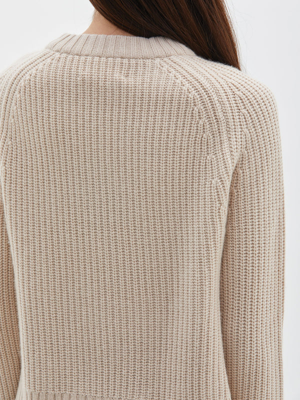 bassike chunky cropped crew neck knit in pale-pink